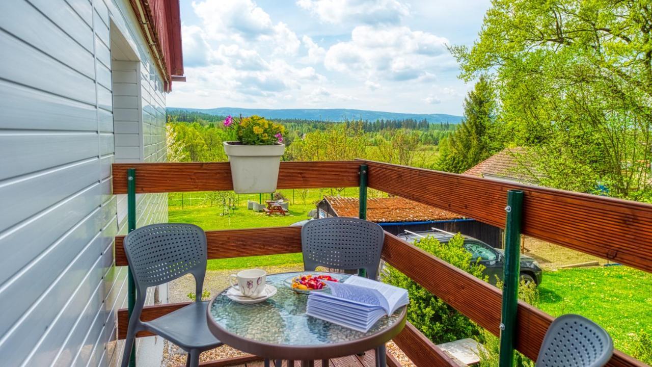 Maja Pokoje Z Widokiem Kameralna Agroturystyka Na Pogorzu Izerskim Z Sauna I Jacuzzi (Adults Only) Mirsk Kültér fotó