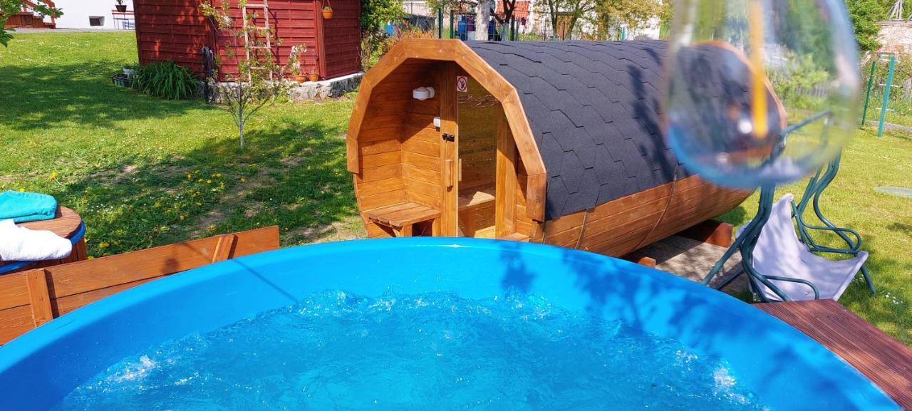 Maja Pokoje Z Widokiem Kameralna Agroturystyka Na Pogorzu Izerskim Z Sauna I Jacuzzi (Adults Only) Mirsk Kültér fotó