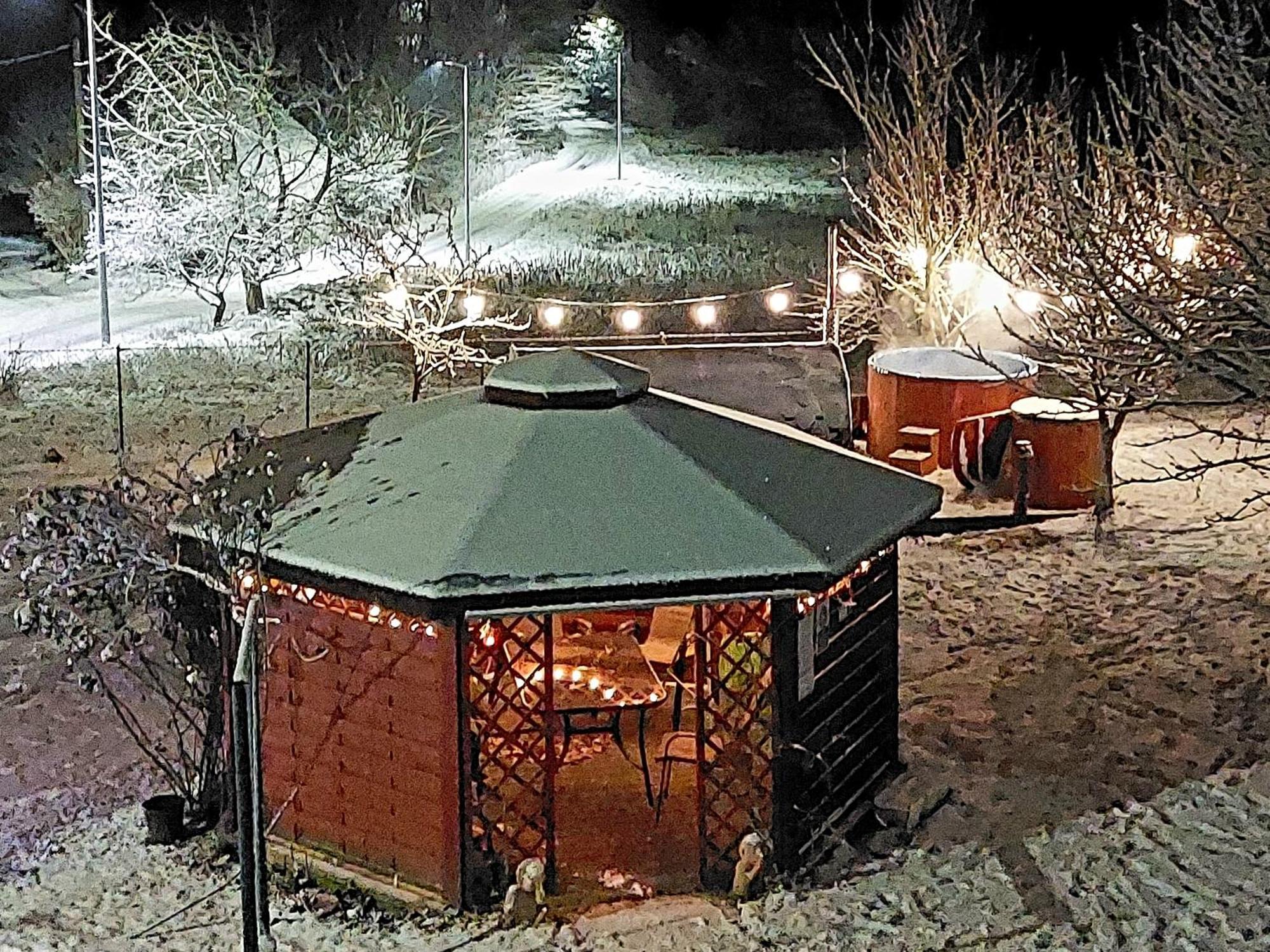 Maja Pokoje Z Widokiem Kameralna Agroturystyka Na Pogorzu Izerskim Z Sauna I Jacuzzi (Adults Only) Mirsk Kültér fotó